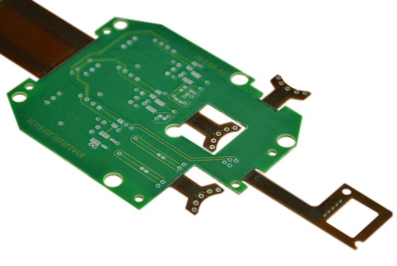 Flex-rigid PCB with metal-coated holes in flexible parts